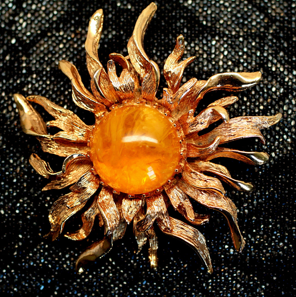 Circa 1960 Gold-Tone Cadoro Sunburst Pin – Pippin Vintage Jewelry