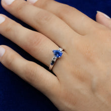 Pear-cut Sapphire & Diamond Ring