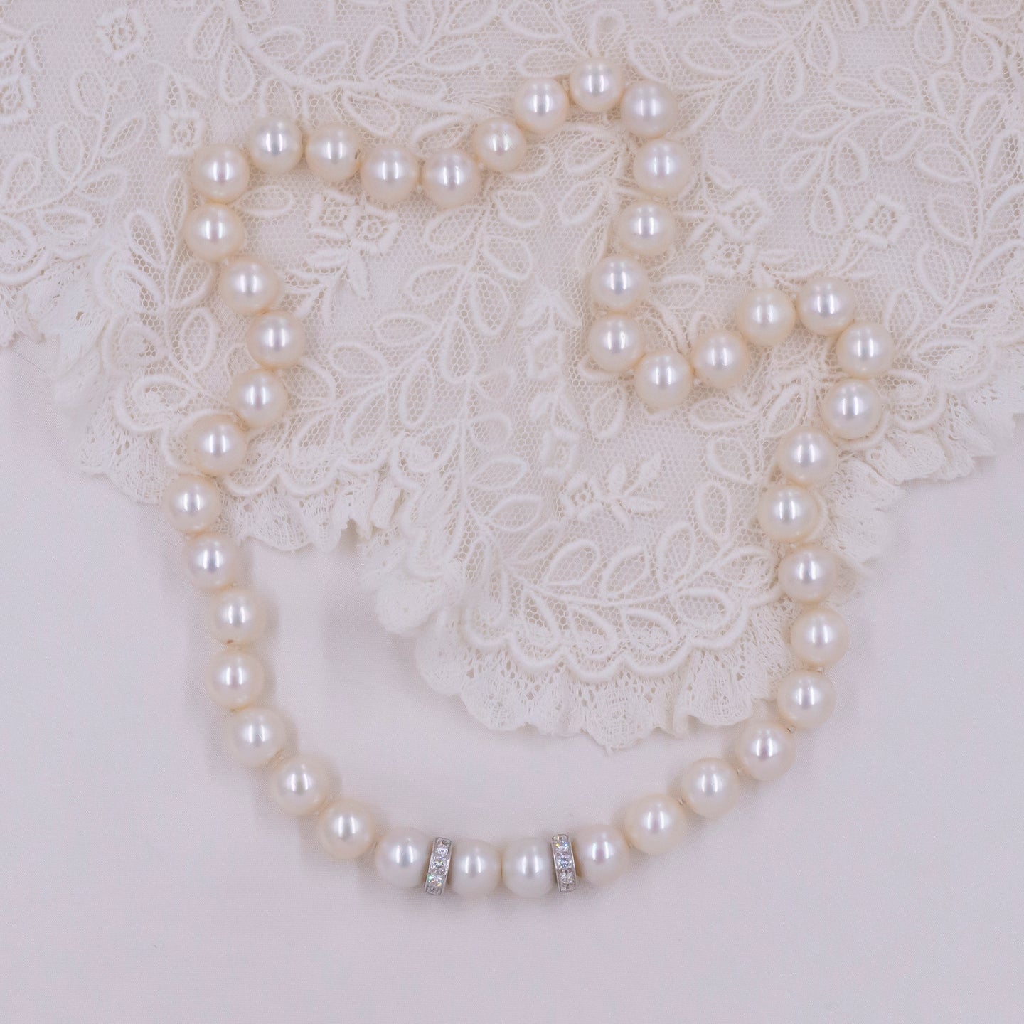 Pearl Necklace with Diamond Rondelles