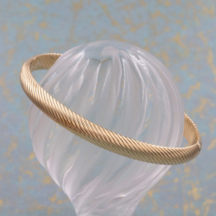 Gold Bangle with Slanted Rib Pattern