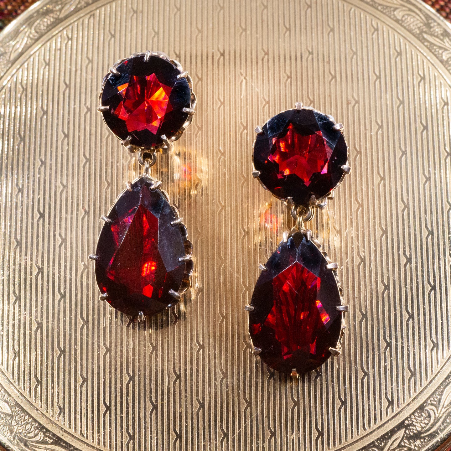 Fine Garnet Dangle Earrings c1950