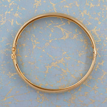 Gold Bangle with Etched Plume Pattern