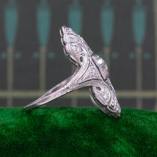 1920s Art Deco Filigree Diamond Ring