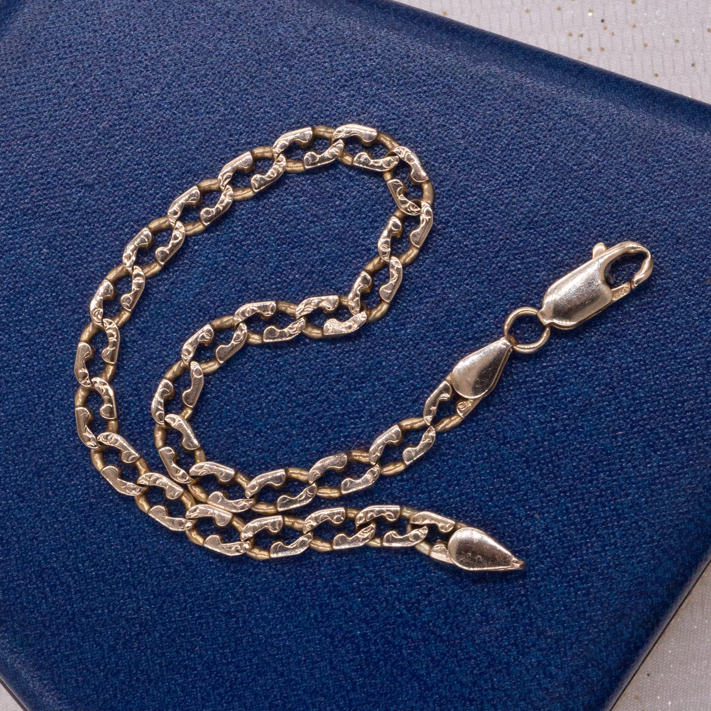 Textured Gold Curb Chain Bracelet