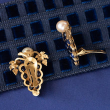 Retro-Era Burmese Sapphire Grapevine Earrings