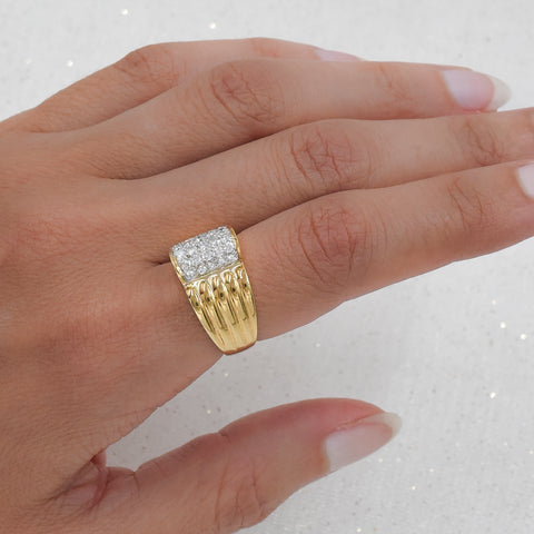 Diamond Pavé Ridged Wave Ring