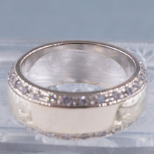 Diamond-Edged Band