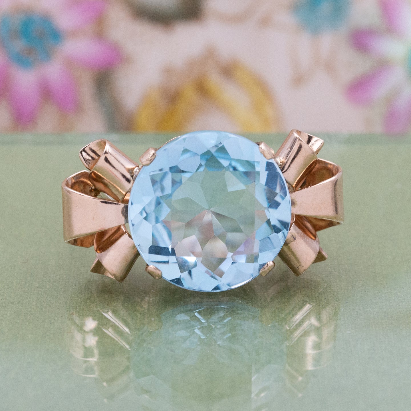 Art deco 18ct gold, aquamarine solitaire ring, with rose cut diamond s