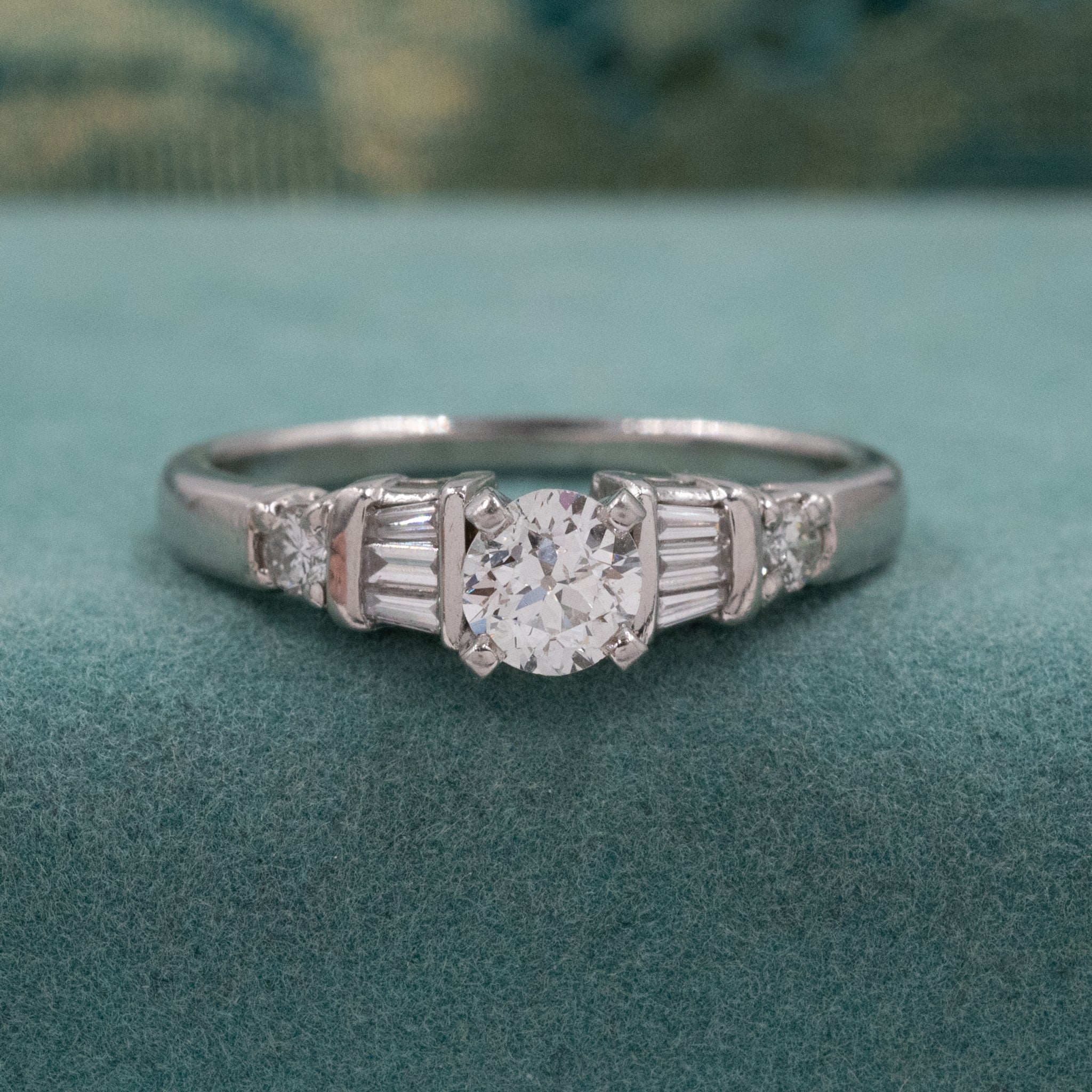 Transitional-Cut Diamond & Platinum Ring – Pippin Vintage Jewelry