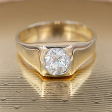 Colorless Old European Diamond Flush-Set Ring c1910