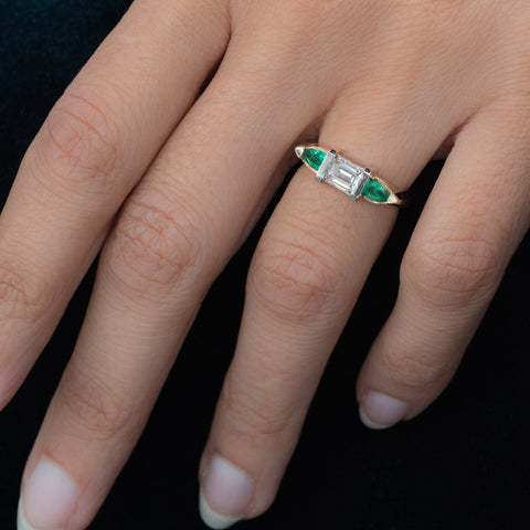 Modern Diamond and Emerald Elevated Band c1980