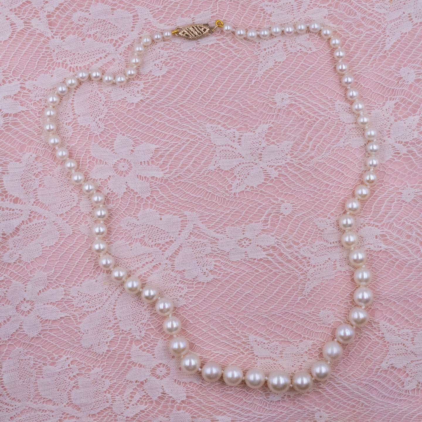 Graduated Strand of Collar Length Pearls