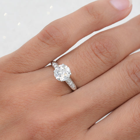 Art Deco Colorless 1.55 carat Antique Diamond Ring