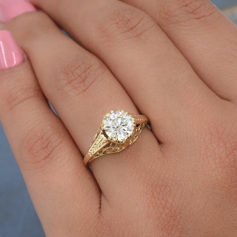 Antique Diamond Gold Filigree Solitaire c1930
