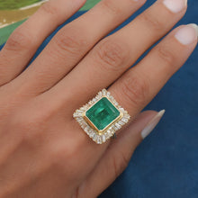 10 Carat Colombian Emerald Ring