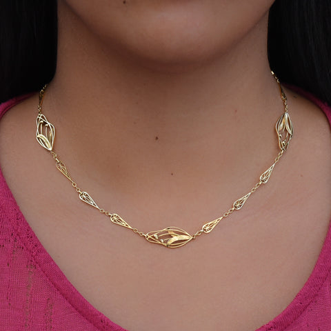 Art Nouveau Gold Tulip Chain