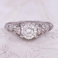 Art Deco One Carat Diamond Filigree Ring c1930