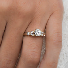 Transitional Diamond in Split Baguette Setting
