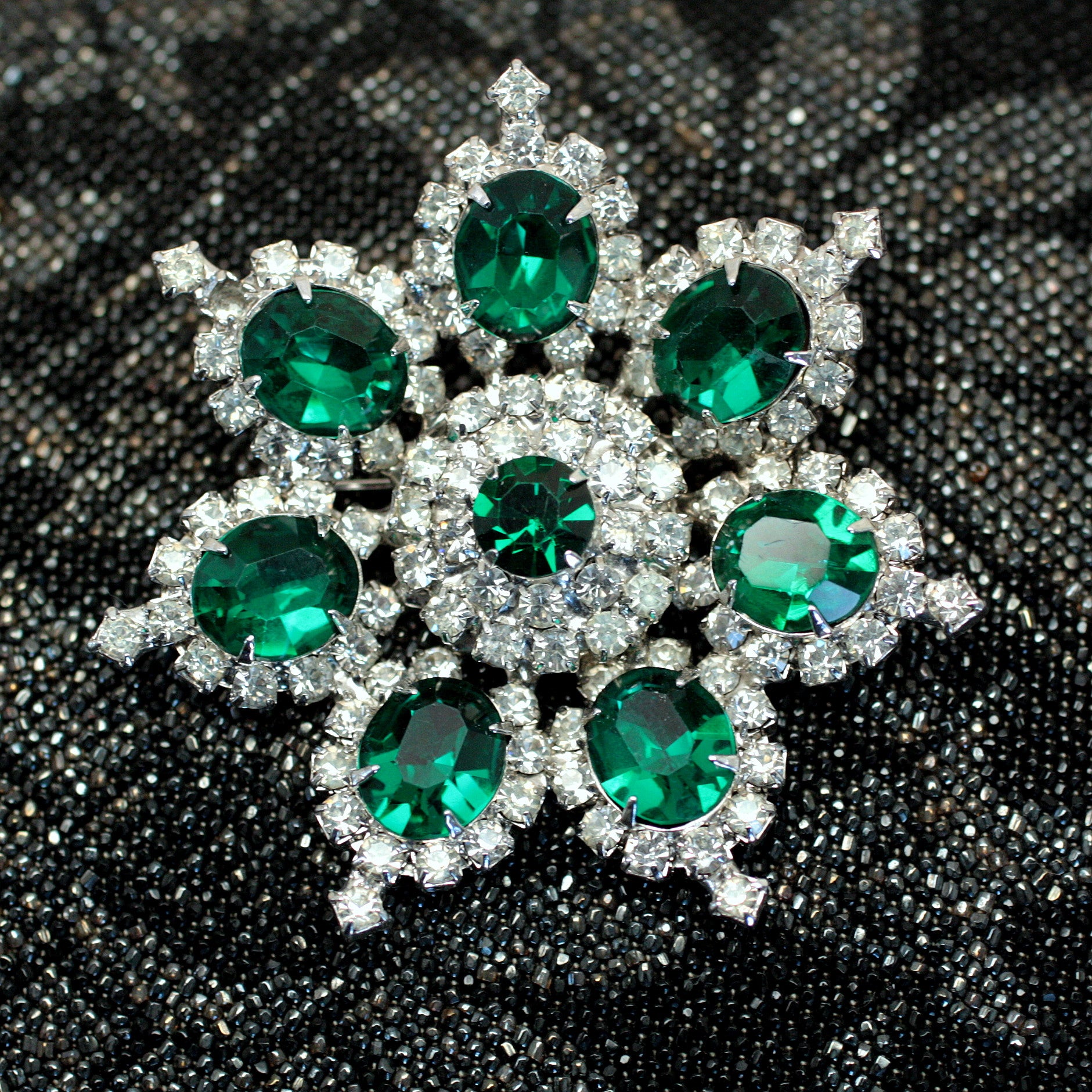 Brooch 1950s Emerald - Etsy