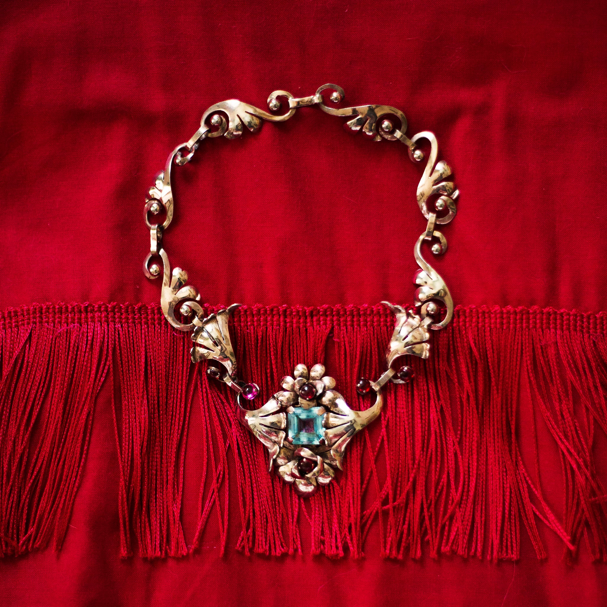 1940s Retro Statement Necklace – Pippin Vintage Jewelry