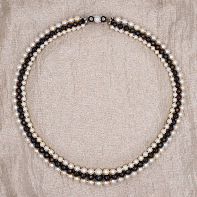 Rare Deco Black and White Pearls c1930