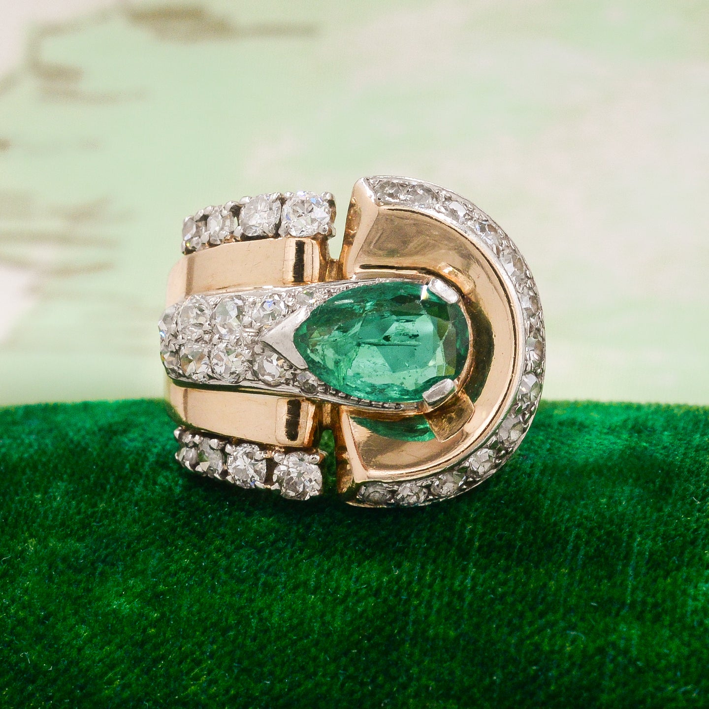 Retro Emerald Cocktail Ring c1930