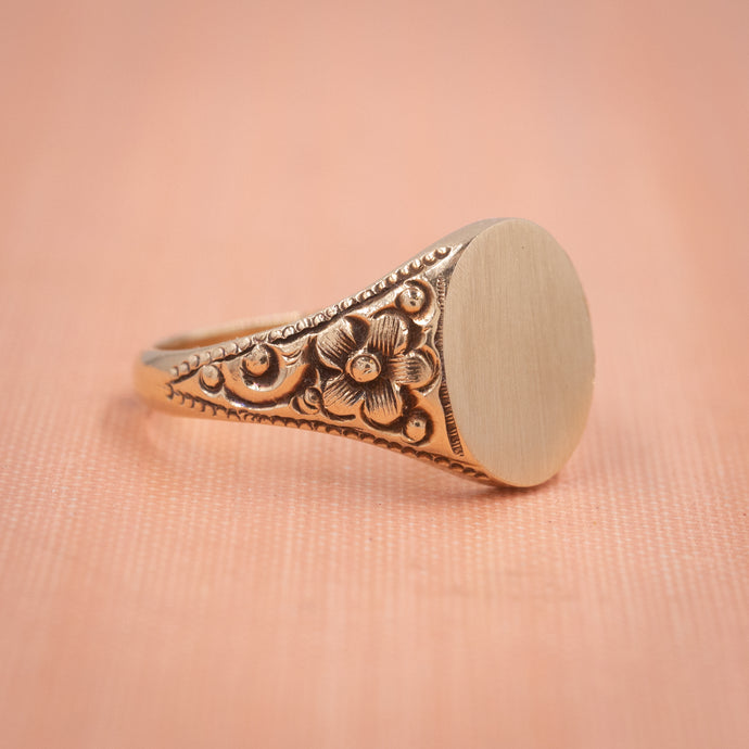 Carved Signet Ring c1910