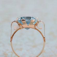 Retro Twelve Carat Aquamarine Ring c1940