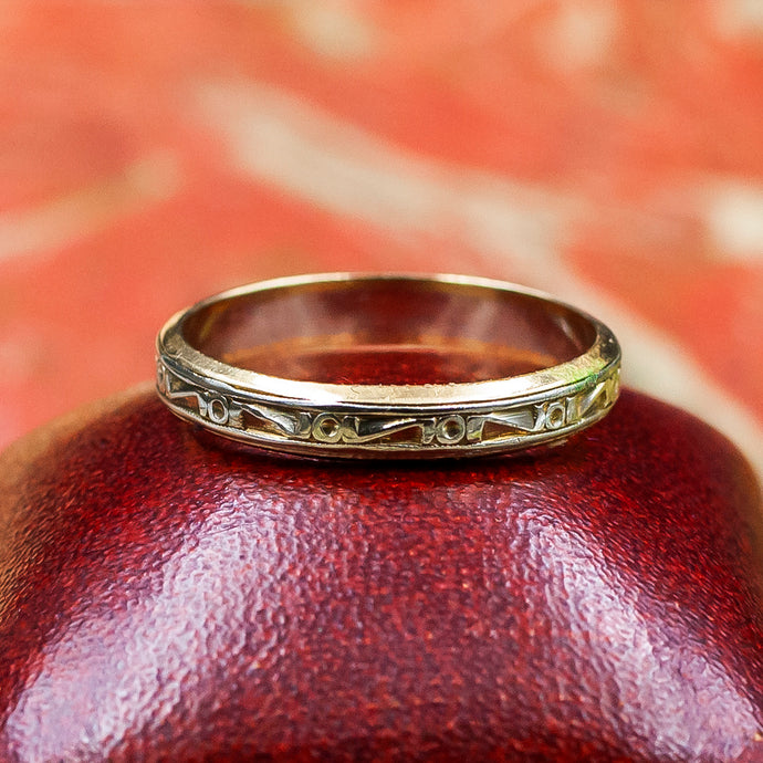Carved Two-Tone Band c1930