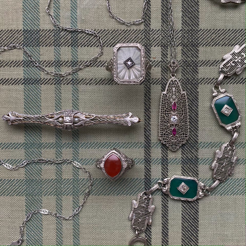 Platinum & Gold Filigree Bar Pin c1920