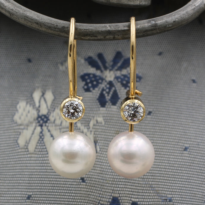 c1980 Gem Grade Pearl and Diamond Drop Earrings