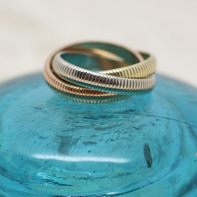 18K Cartier Tri-Tone Roll-On Ring