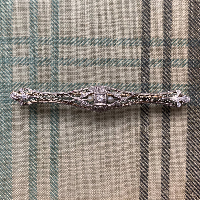 Platinum & Gold Filigree Bar Pin c1920