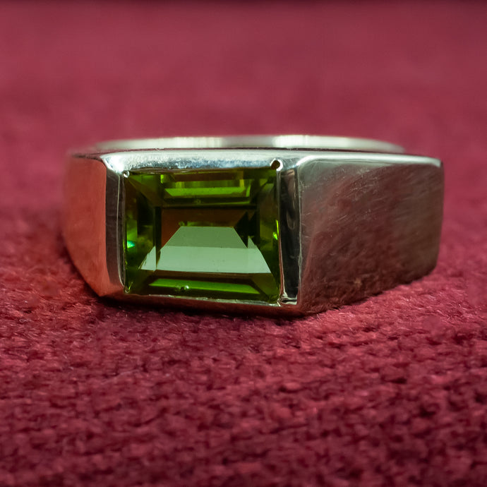 Geometric Peridot Ring c1970