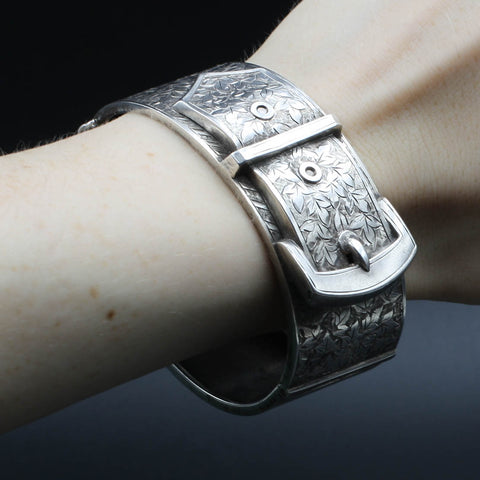 c1880 Silver Ivy Buckle Bracelet