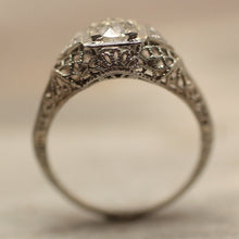 1920's-40's 18K White Gold & Diamond Ring