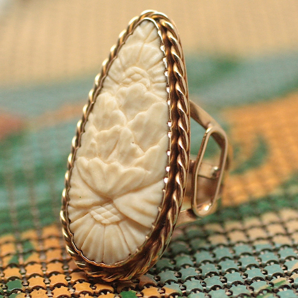 14K & Carved Walrus Ivory Ring – Pippin Vintage Jewelry
