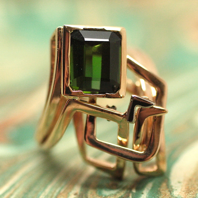18K Gold & Tormaline Ring