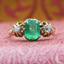 c1860 18k Fine Emerald and Rose Cut Diamond Ring