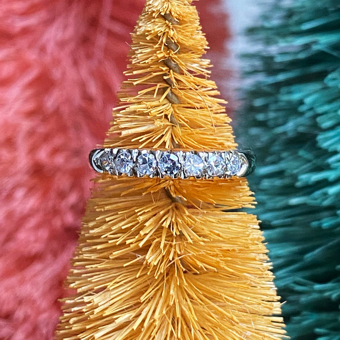 Gold Seven Diamond Band