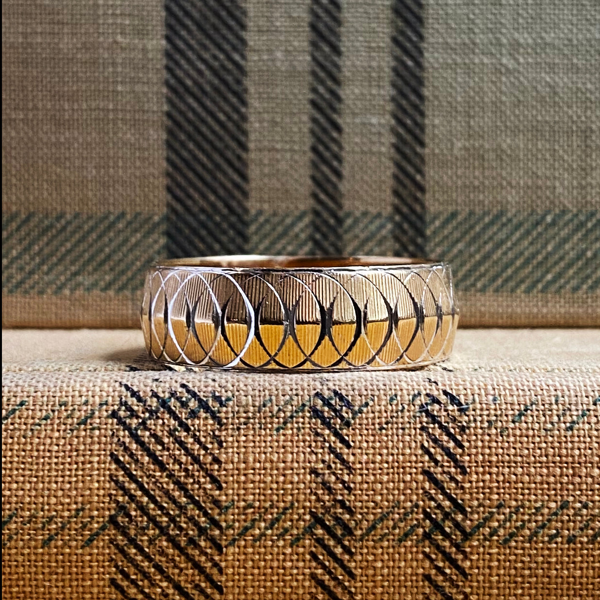 Two-toned Coil Patterned Band c1960