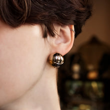 Two-tone button Earrings