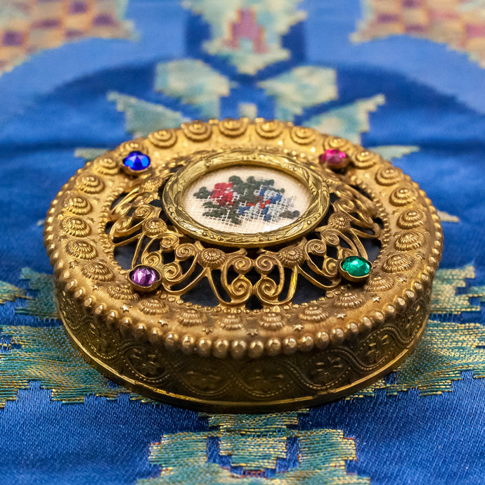 Petit Point Compact Pill Box c1900