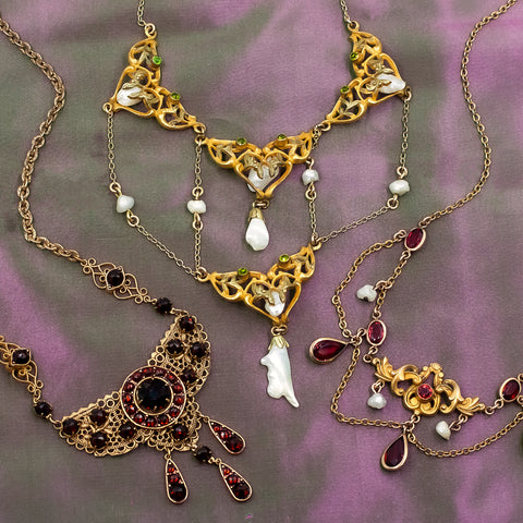 Pinchbeck and Ruby Paste Festoon c1900