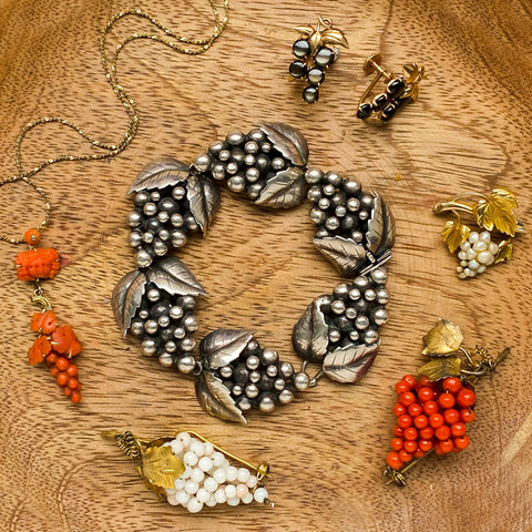 Carved Coral Grape Nonna Pendant c1820